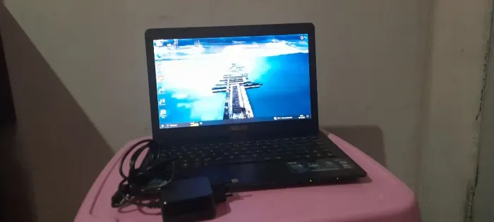 Notebook Asus X401U