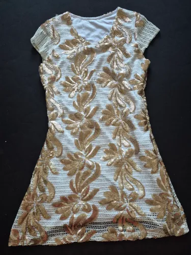 Vestido renda bordada