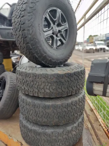 Pneu BFGoodrich All-Terrain T/A KO2 + Roda Ford