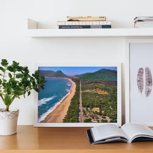 Quadro da Praia do Caldeirão a Armação - Vista aérea em alta qualidade!