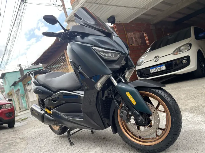 Xmax 250
