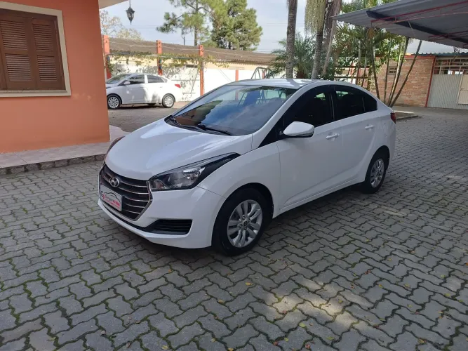 Hyundai HB20S 2018 1.6 Automático Completo 79mil km Aceito troca e Financio 