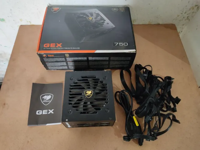 Fonte PC Cougar MANUTENÇÃO - 750 80 Plus - Não funciona