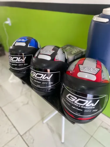 Capacetes GOW Apenas R$100,00
