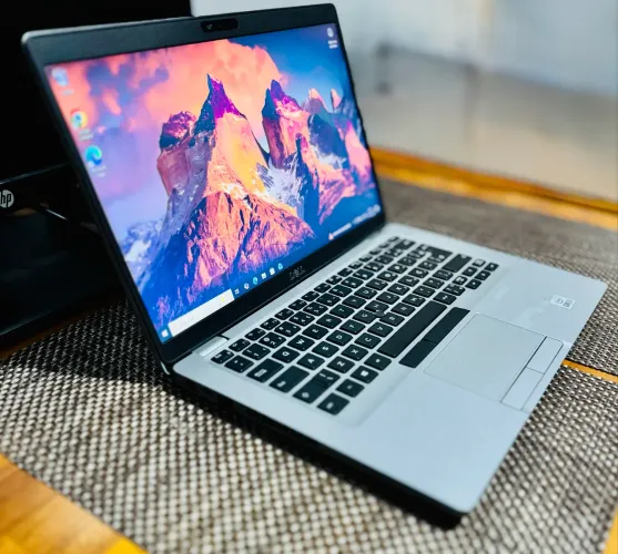 Notebook dell i5 de 10th 8GB Ram SSD 256GB Nvme M.2