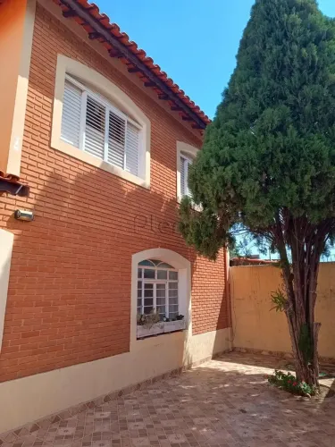 Sobrado à venda em Indaiatuba, Parque das Nações, com 3 quartos, com 156 m²