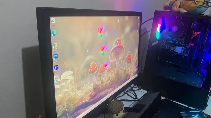 Monitor GBT - 21 polegadas / FullHD (Novo)