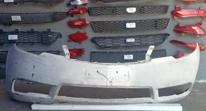 PARACHOQUE DIANTEIRO KIA CERATO 09/12 COM DETALHE
