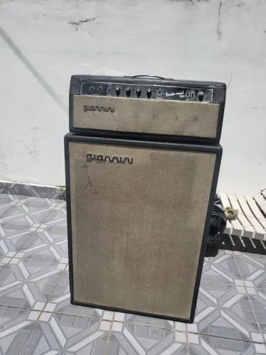 Amplificador Giannini sound Bass válvulado