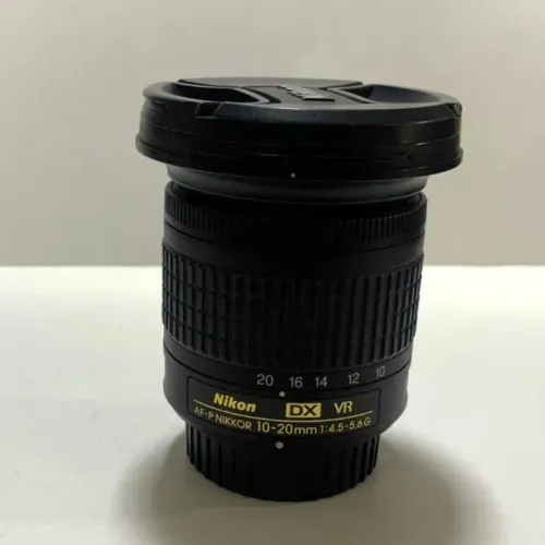 Lente Nikon 10-20mm f/4.5-5.6 G VR (Usada)