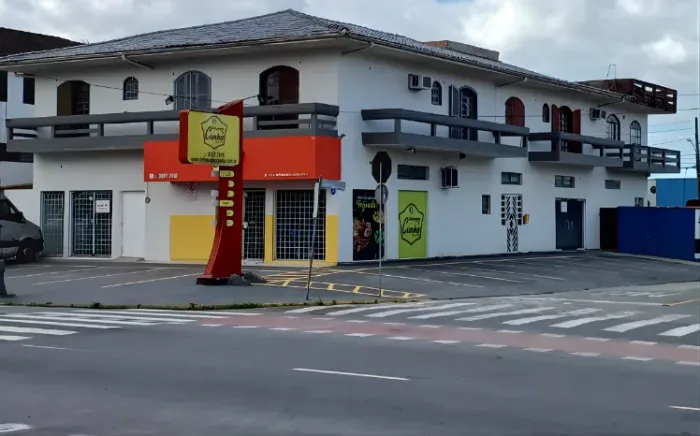 Sala Comercial, Joinville, Iririú, 50m²