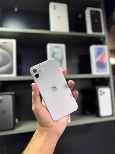IPHONE 11 64 gb - 1 Ano de garantia 