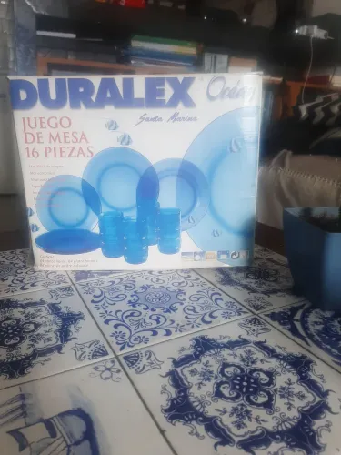 Jogo de pratos e copos novos na caixa raridade