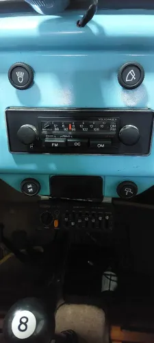 Chance única!!!!Fusca antigo RÁDIO E AMPLIFICADOR TOJO FUNCIONANDO PERFEITAMENTE!!!!!