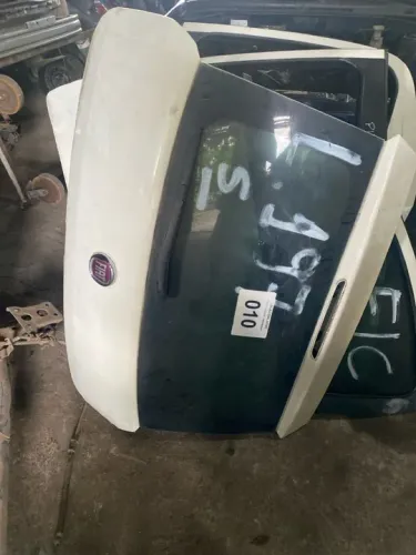 Tampa Traseira Fiat Punto