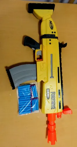 Nerf Fortnite Scar-L Semiautomática 