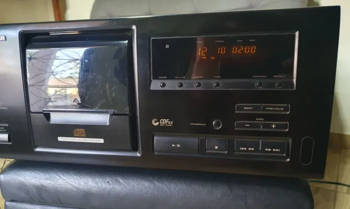 Disqueteira Pioneer F606