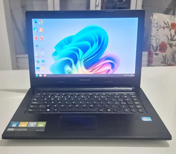 Notebook lenovo Intel core i5 ssd de 120GB 6GB de memória ram  funcionando perfeitamente!!