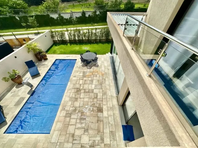 Sobrado esquina MOBILIADA e DECORADO com 5 suites no Parqville Pinheiros
