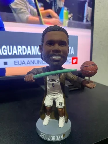Boneco NBA Jedi Jordan Brooklyn Nets