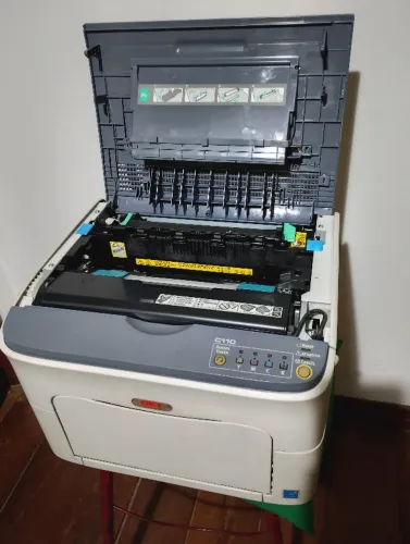 Impressora Laser Color (marca: OKI Modelo: C110)
