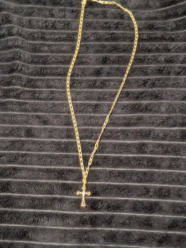 cordão e pingente romanel