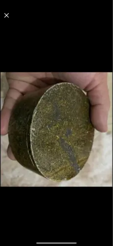 Vende-se Porta Joias de Pedra Sabão em formato redondo. R$ 25,00