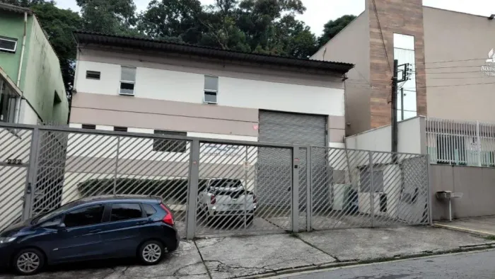 Galpão bem Localizado, altura do Km 19 da Raposo Tavares