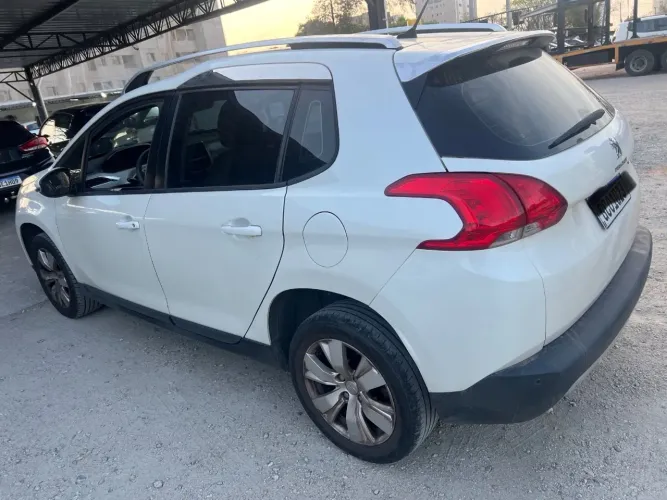 Peugeot 2008 Allure 1.6 Flex 16V 5P Aut. 2016