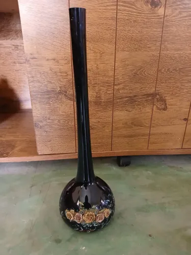 Vaso Decorativo de Vidro Preto com Flores