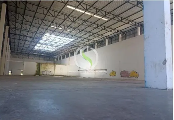 Galpão 5.700m² c/ 6 Docas e Terreno 15.000m² no Distrito I