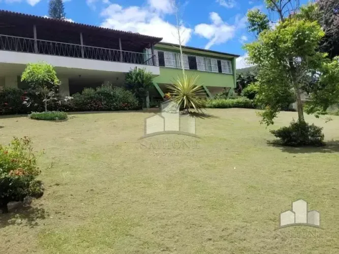 Casa com 6 quartos no Samambaia