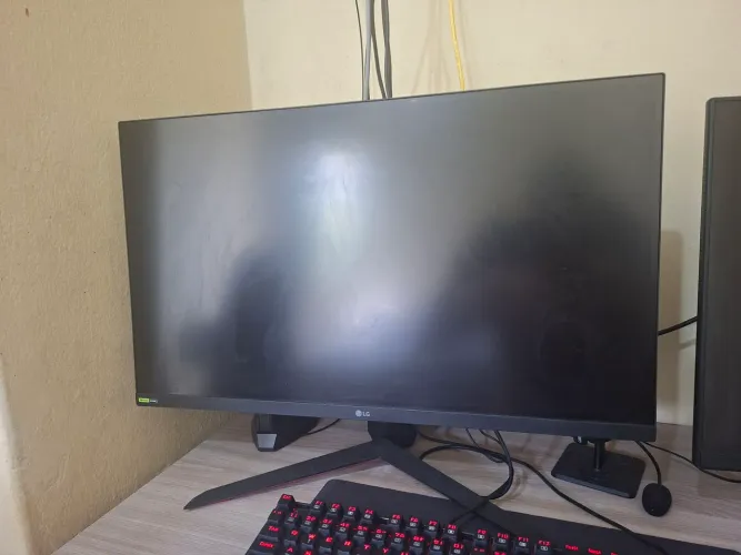 Monitor Gamer LG UltraGear 27' 144Hz