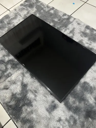 Tv para retirada de peças