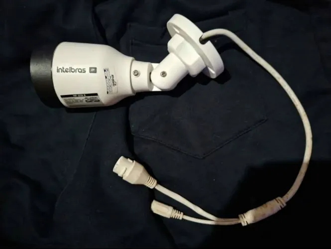Câmera IP intelbras 3220B (V.E.N.D.O)
