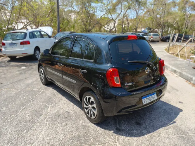 Nissan March 1.0 12V Flex 5P 2016