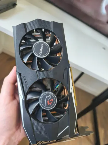 PLACA DE VÍDEO ASRock RX 570 8GB DDR5 ( Envio Pela OLX )