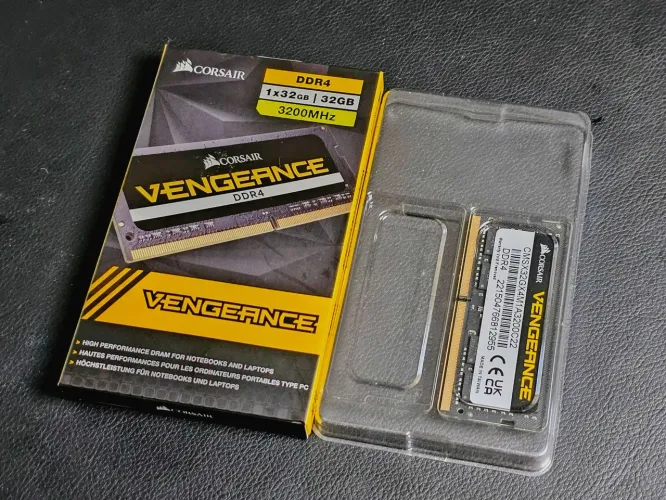 Memória RAM Corsair 32g DDR4