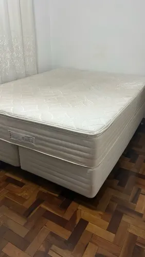 Cama box queen inducol
