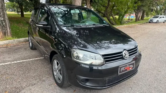 Volkswagen Fox 1.0 MI Total Flex 8V 3P 2013