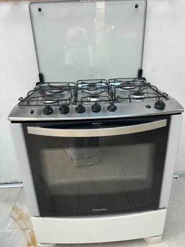 Fogão Eletrolux inox 6 bocas com forno