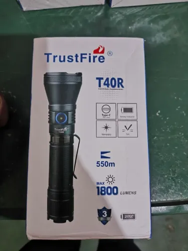 Lanterna Tática T40r