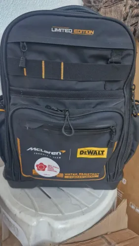 Mochila ferramentas e notebook Dewalt 