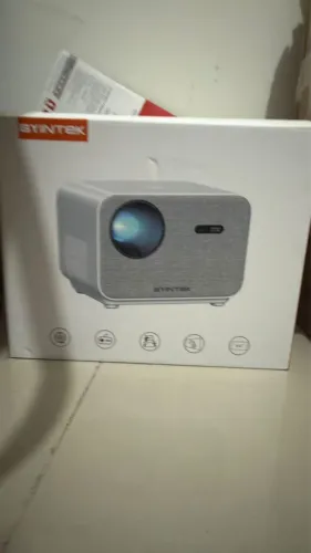 Projetor Inteligente Byintek U12 Full HD com Android e Wi-Fi