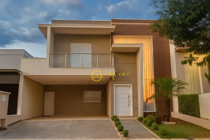 Casa de Condomínio com 3 Quartos, sendo 1 Suíte à venda, 250 m² por R$ 1.680.000 - Condomí