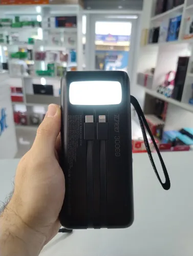 Carregador Portátil 30000mAh 22,5W Com Cabos Embutidos