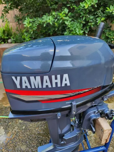 MOTOR DE POPA YAMAHA 25 HP 2T