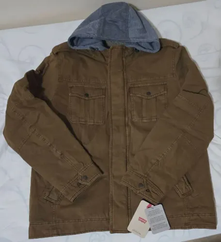 jaqueta militar levi's com capuz removível