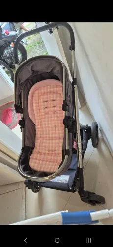 Carrinho + bebê conforto com isofix e base da Safety 1st