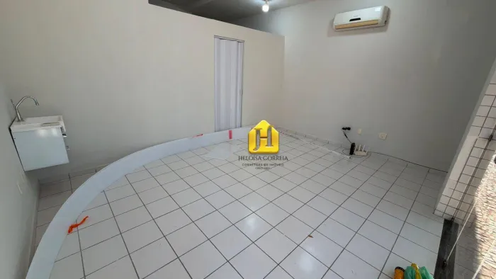 LOJA COMERCIAL PERTO DO MIDWAY
